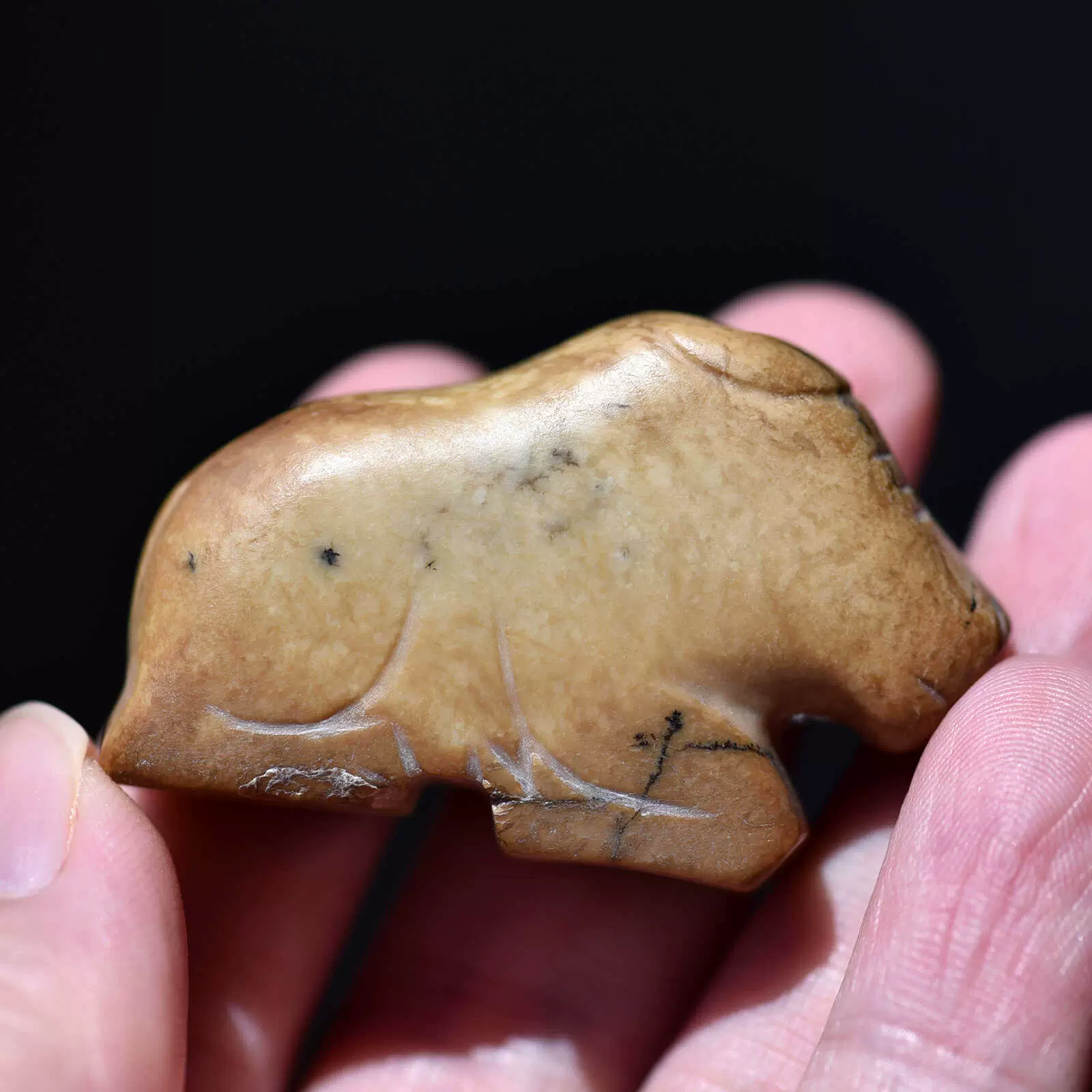 中国 古玉 老玉 古玉老玉和田玉饕餮纹标本牛头纹汉代玉器玉佩