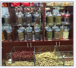 Sealed storage jar with Chinese medicinal materials, dried fruits and grains, free shipping
