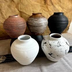 Jingdezhen Zen-Inspired Vintage Handmade Ceramic Flower Vessel for Flower Arrangement, Decorative Tabletop Vase, Wabi-Sabi Style Ornament for Guesthouses and Hotels