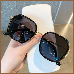 Sunglasses for Women, Korean Style, Trendy, Uv Protection, Strong Light Protection, Fashionable, High-End, Polarized Sunglasses, 2024 New Model, Makes Face Look Smaller