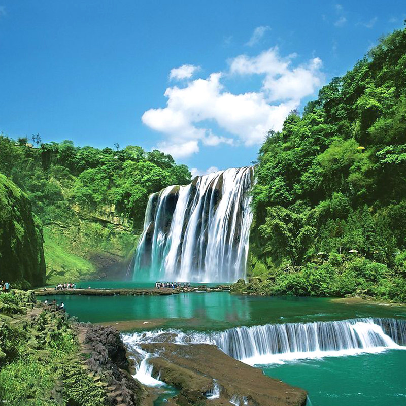 贵州旅游6天5晚贵阳黄果树瀑布西江千户苗寨小七孔镇远梵净山纯玩