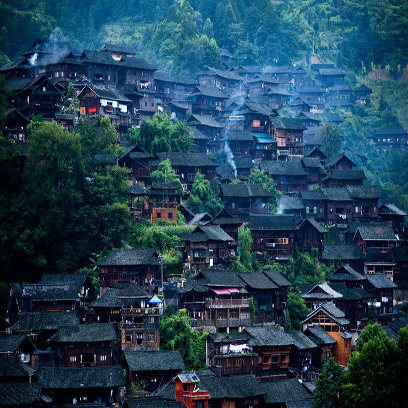 贵州黔东南西江千户苗寨一日游贵阳周边跟团游登观景台苗寨吊脚楼