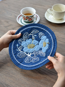 Camellia Handmade DIY embroidery material bag blue -dyed cotton cloth patchwork patchwork embroidered material tool kit
