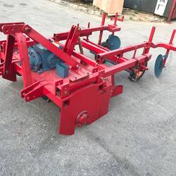 Hongxin four-wheel vehicle with soybean seeding machine, four-row peanut seeding and covering machine, flue-cured tobacco and sweet potato ridging and covering machine