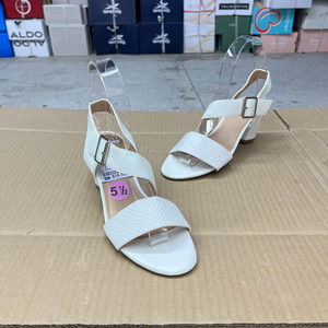 
Lady Shoes foreign trade original single women's shoes slightly flawless fashionable round toe solid color versatile thick heel one-word buckle fashion sandals