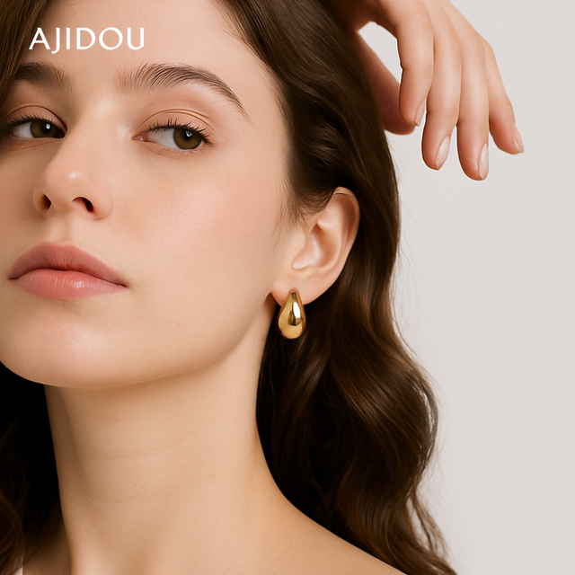 Ajidou Xiaojindou earrings women's S925 silver light luxury earrings high-end niche gold European and American style earrings
