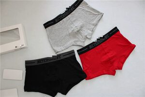 Active horor trousers wearing cotton underwear in the four seasons of cotton underwear, flat corner panties printed three dressing box Meijia genuine

