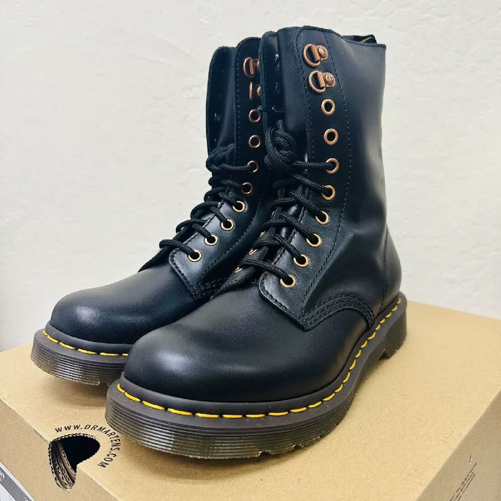 国现到/美国代购Dr Martens 1490 玫瑰金硬件软皮10孔高