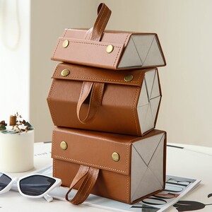 
Glasses storage box multi-club portable travel goodies sunglasses must-have artifacts for going out of the door.