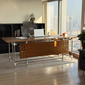 
Bauhaus optical axis solid wood desk retro industrial style desk designer BOSS table Internet celebrity atmosphere table