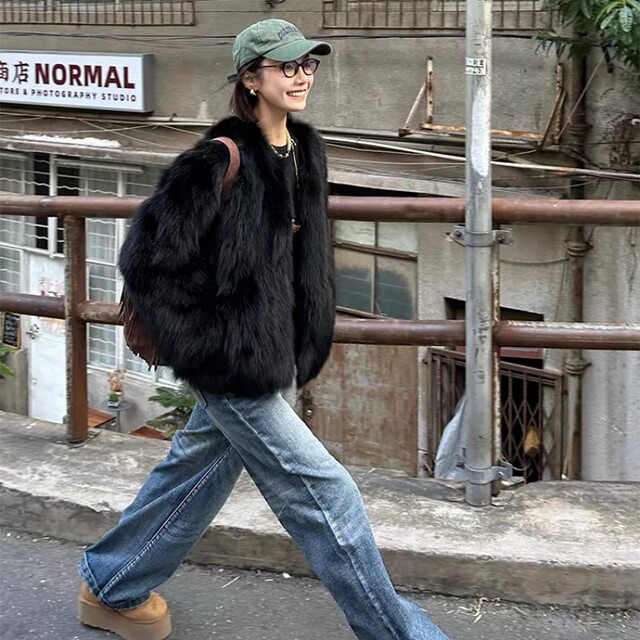 Ladies High Quality and Fashionable Temperament Full Leather High Imitation Fox Fur Jacket Loose Thin Fur Coat