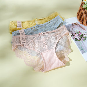 Indus girlfriend's underwear girl medium low waist and half -hip pants sexy relief flower lace bud cotton bottom crotch GM23573
