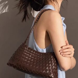 
Handwoven bags for women 2026 summer new style vacation beach bag casual portable shoulder underarm bag