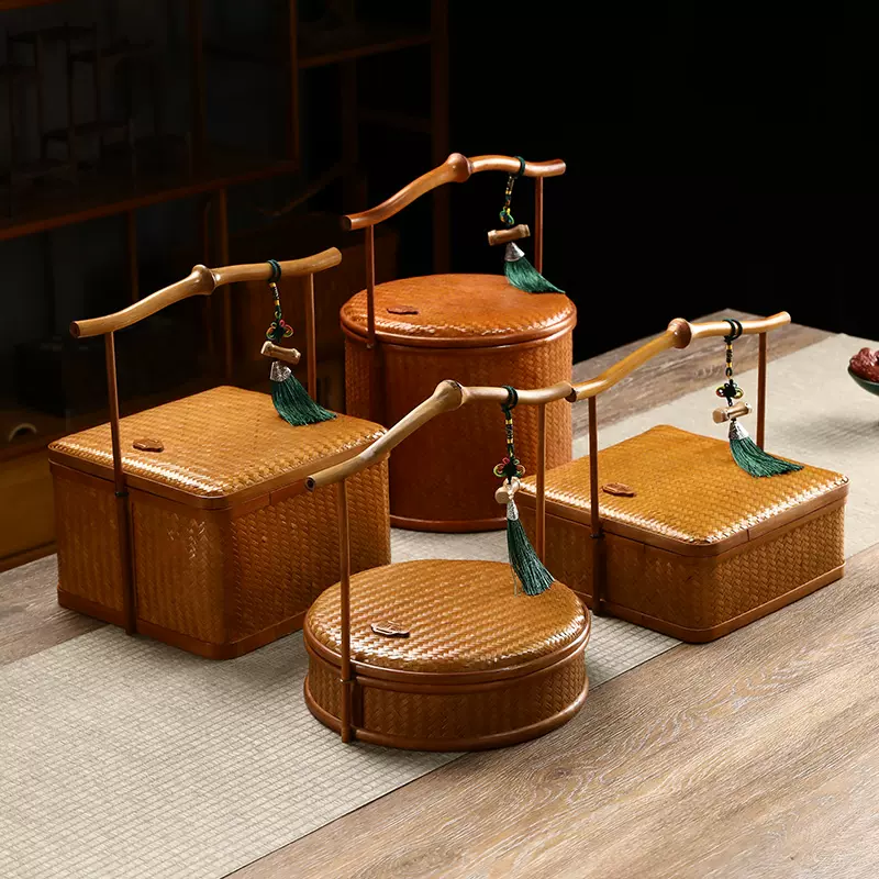 【煎茶道具】提籃籠 人物彫 提手 竹編 古美術 骨董 煎茶道具】提籃籠 人物彫 提手 竹編 古美術 骨董 手工竹編提籃復古