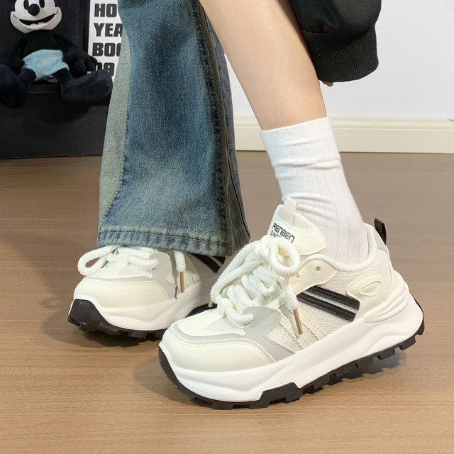 Humanistic soft-soled couple's sports shoes for women in winter plus velvet original versatile lightweight breathable white shoes for men and women