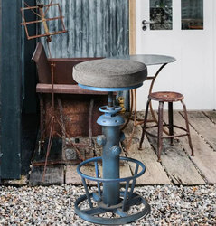 Industrial Style Retro Iron Bar Tables and Chairs Can Be Lifted and Lowered with Creative Fire Hydrant Shape Leather Bar Chairs Home Bar Stools