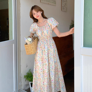 
Liangliang's retro romantic pleated puff sleeve dress for women in summer new French waist-hugging slimming tea break long skirt
