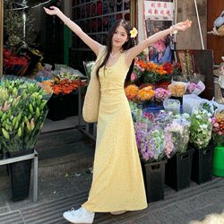 French Floral Bow Suspender Dress for Women 2025 Summer New Style Slimming Look and Chic Long Skirt