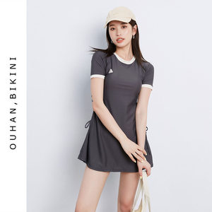 2024 new INS wind, small chest gathered, covering the belly, thin student, conservative conservative skirt hot spring swimsuit women