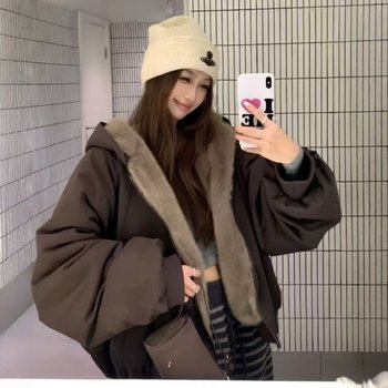 ເສື້ອກັນຫນາວທີ່ມີສອງຊັ້ນ 2025 ເຄື່ອງນຸ່ງລະດູຫນາວຜູ້ຍິງເສື້ອຜ້າແກະສະຫຼັກພູເຂົາເສື້ອຜ້າແກະສະຫຼັກຄວາມຮູ້ສຶກ