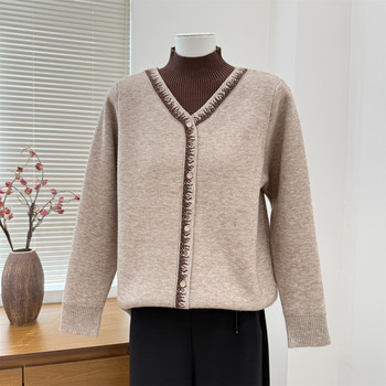 
Mom's autumn and winter knitted bottoming shirt