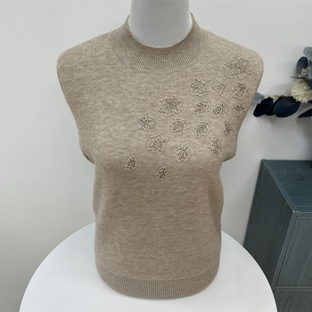 
Middle-aged mother's winter velvet thickened warm sweater