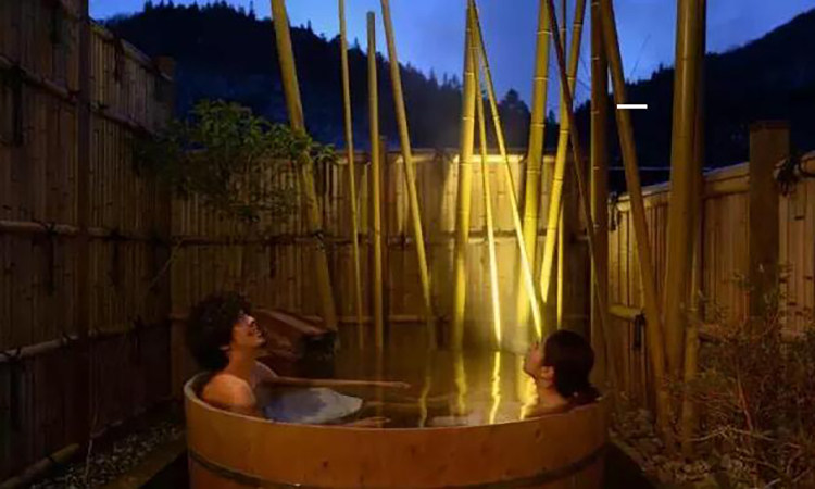 日本这个国家的人是一个喜欢洗澡的民族,我的闺蜜刚刚从日本出差一月