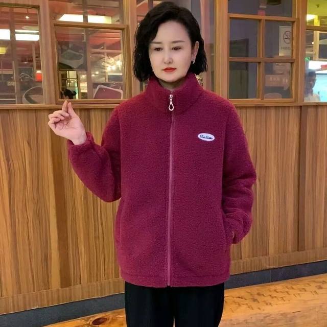 
Velvet and thickened mother's clothing 2024 autumn and winter new fashion versatile loose now grain velvet lamb wool coat for women