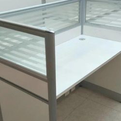 New Beijing Office Furniture Direct Sales Modern Staff Computer Office Desk and Chair Screen Workstation Staff Desk