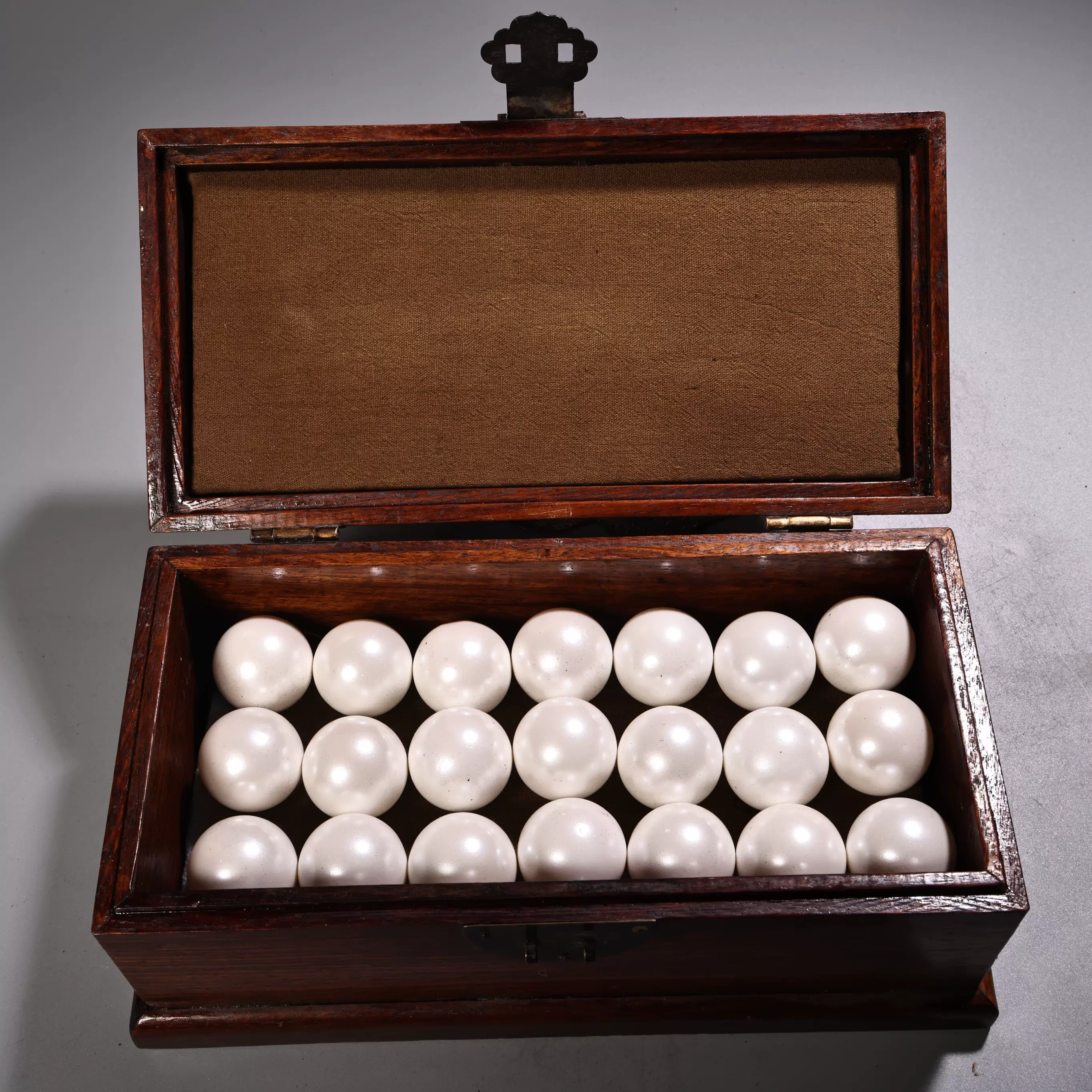 古董杂项收藏大清乾隆年十公分夜明珠,保存完好品相如图