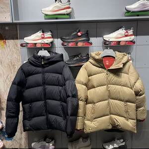
Li Ning Down Jacket 2025 Winter New Forbidden City Co-branded Fashionable Warm 95% Duck Down Short Down Jacket AYMV191