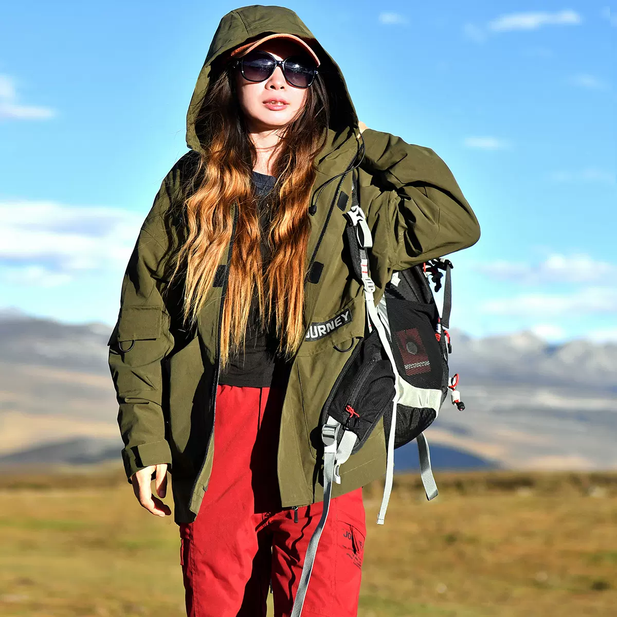 北京森林户外新品休闲旅行宽松显瘦速干加绒连帽工装风开衫外套女