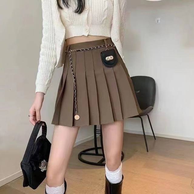 Pleated skirt Female retro school autumn and winter solid Korean version of the sweet lace, high waist defense light A -line short skirt