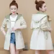 Áo gió dài vừa phải cho nữ 2024 xuân thu mới phong cách Hàn Quốc dáng rộng kiểu Anh Áo khoác nhỏ cho nữ bộ đồ mặc nhà mùa hè