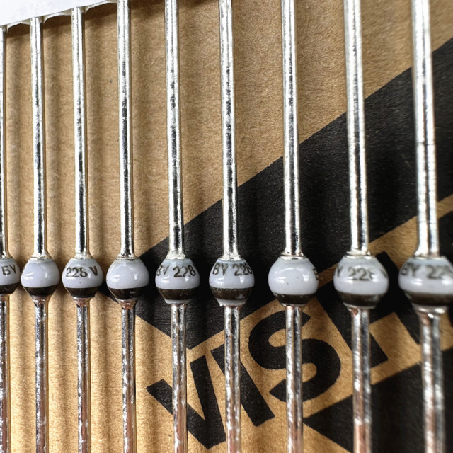 BY228TAP imported by228V Tyigan by228 pH rectifier 3A ceramic passivation round bead diode 1.5KV
