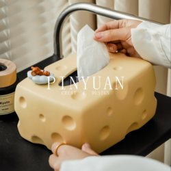 Tom and Jerry Figurine Cheese Tissue Box, High Aesthetic Value, Bathroom and Living Room Decoration, Home Storage, Trendy and Luxurious