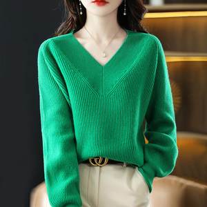 V-neck knitted sweater for women 2025 new autumn and winter solid color short high-waist inner top loose pullover base shirt