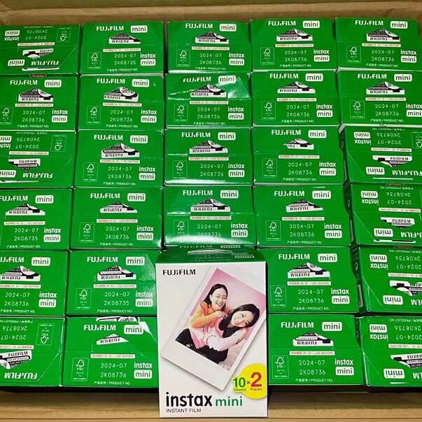 
Fuji Polaroid Photo Paper mini7/9/11/12/40/90mini universal three-inch white side box 27 years date