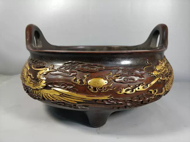 古銅鏨刻彫 錯銀絲纏枝蓮紋蚰龍耳香炉 明代