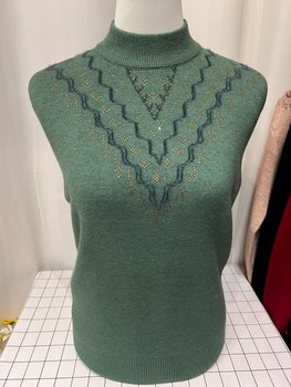 Autumn and winter new knitted wool sweater mother
