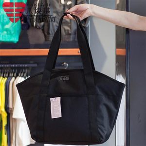 
Nike women's bag 2024 spring fashion storage tote bag casual handbag shoulder bag CV0063-010