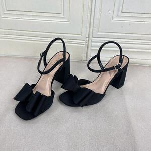 
Lady Shoes foreign trade original women's shoes fashion square toe solid color bow thick heel one-word buckle fashion sandals