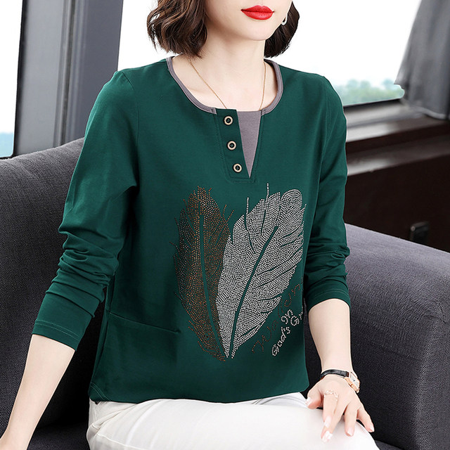 Mom pure cotton long-sleeved T-shirt for women 2025 spring and autumn new style middle-aged and elderly large-size tops wear fashionable base shirt
