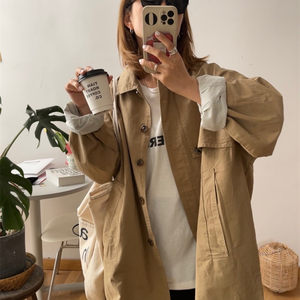 
Iamstudio 3138 Korean style chic mid-length khaki windbreaker jacket with small buttons behind the back