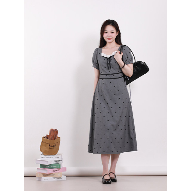 
Xia Dada Large Large Women's French Flocking Square Collar Dress New Slim Puff Sleeve High-end Temperament Long Skirt