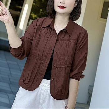 The new autumn style of the little mother is fashionable and versatile
