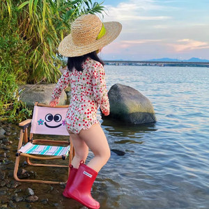 Girl INS temperament conjoined swimwear trunks Summer children's clothing Baby Missing Field Sunshine Speed ​​Sleeping Sleeping Swimsuit Sea
