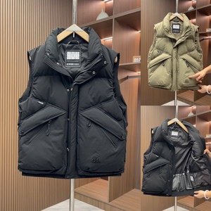 
2025 Autumn and Winter Thickened Warm Cotton Vest Men's Trendy Brand Fashion Handsome Padded Waistcoat Workwear Versatile Vest