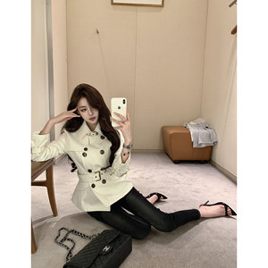 
Momoshero [Tate British Metropolis] white classic high-definition double-breasted! Short windbreaker
