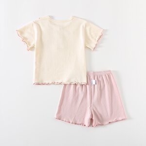 
Cute children's clothing for girls aged 0-9 years old, children's clothes, short-sleeved shorts split suit, cool and comfortable home clothes for going out